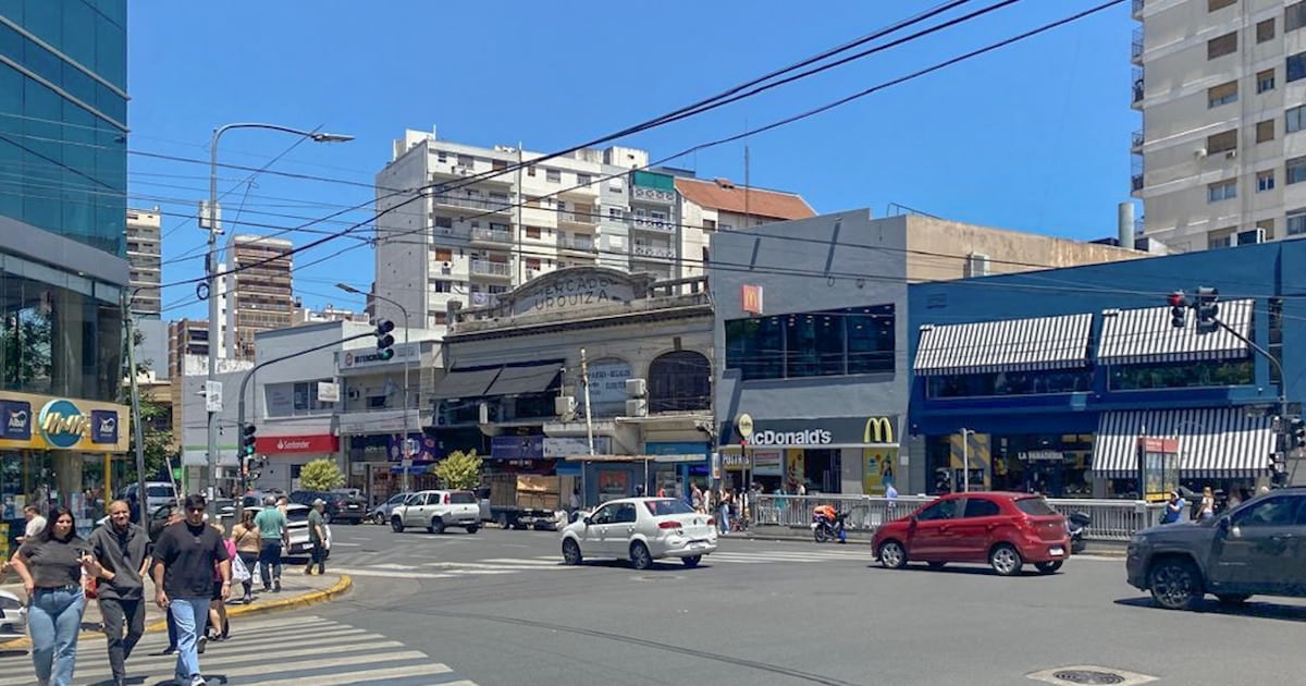Cuatro por ciento más de persianas bajas en las grandes avenidas porteñas: la calle empieza a hablar de números