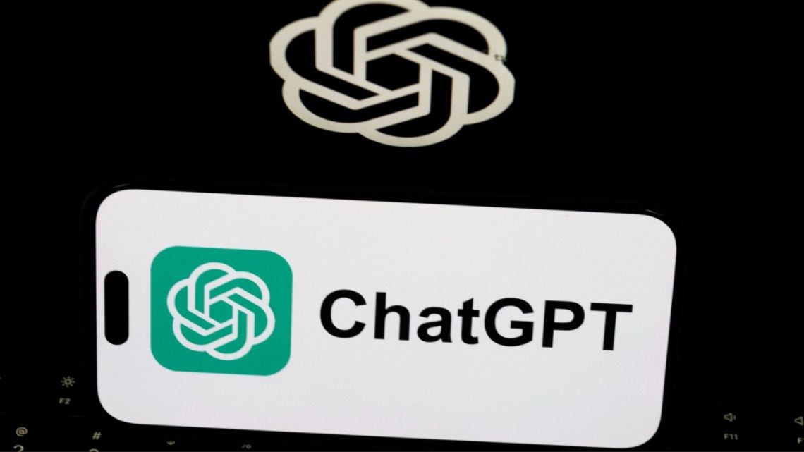Jueves negro para la inteligencia artificial: tres gigantes se cayeron a la vez y millones quedaron a ciegas