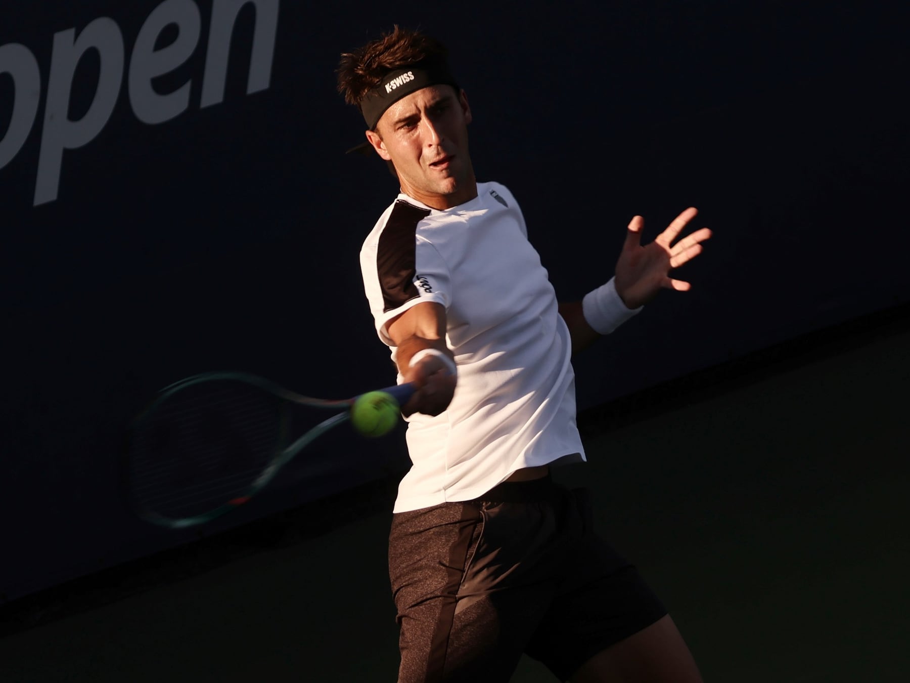 Etcheverry pasó la prueba de fuego y ya pisa los octavos del US Open