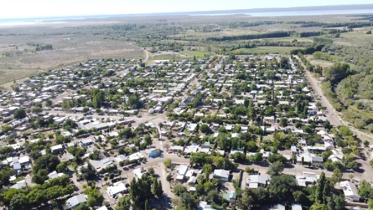 Picún Leufú da un paso clave para que el Portal de las Rosas deje atrás las garrafas y los pozos ciegos