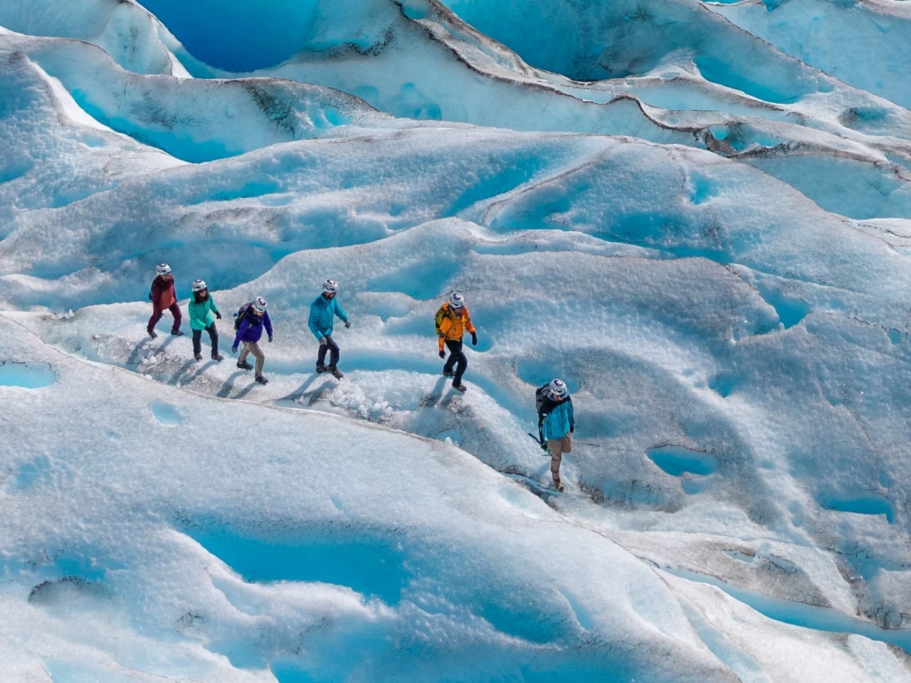 Caminar sobre el Perito Moreno ya no es solo un programa de verano: el glaciar abrió su temporada invernal completa