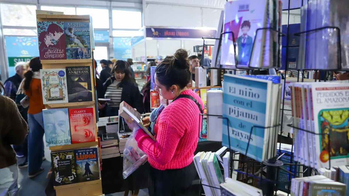 Vuelve la Feria del Libro a Neuquén con diez días para perderse entre páginas, conversaciones y músicos en vivo