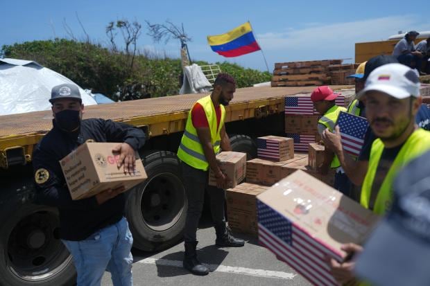 Una urna en la mochila y un viaje a Caracas que empezó en el Hospital Provincial