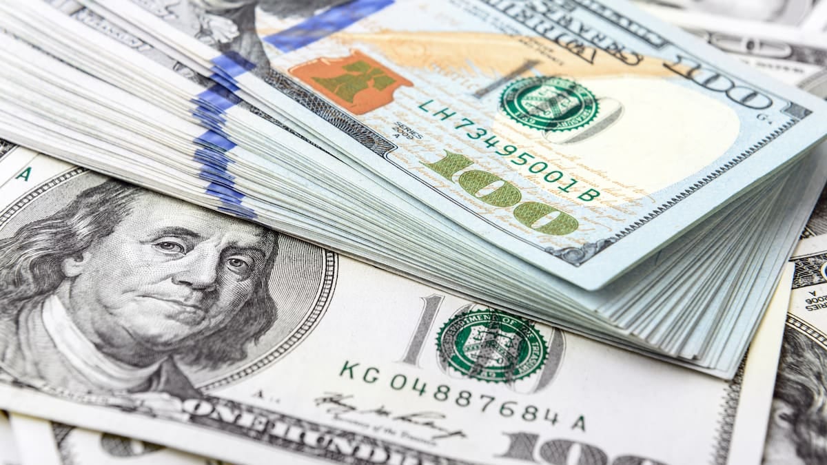 Dólar estable y blue con brecha mínima: la semana abre con el oficial en $1.530 y la inflación de agosto en 1,7%