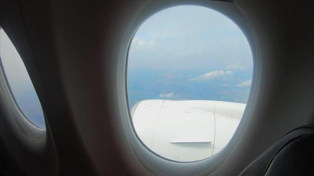 Cuando el avión empieza a temblar antes de despegar: lo que hay que saber para perderle el miedo a volar