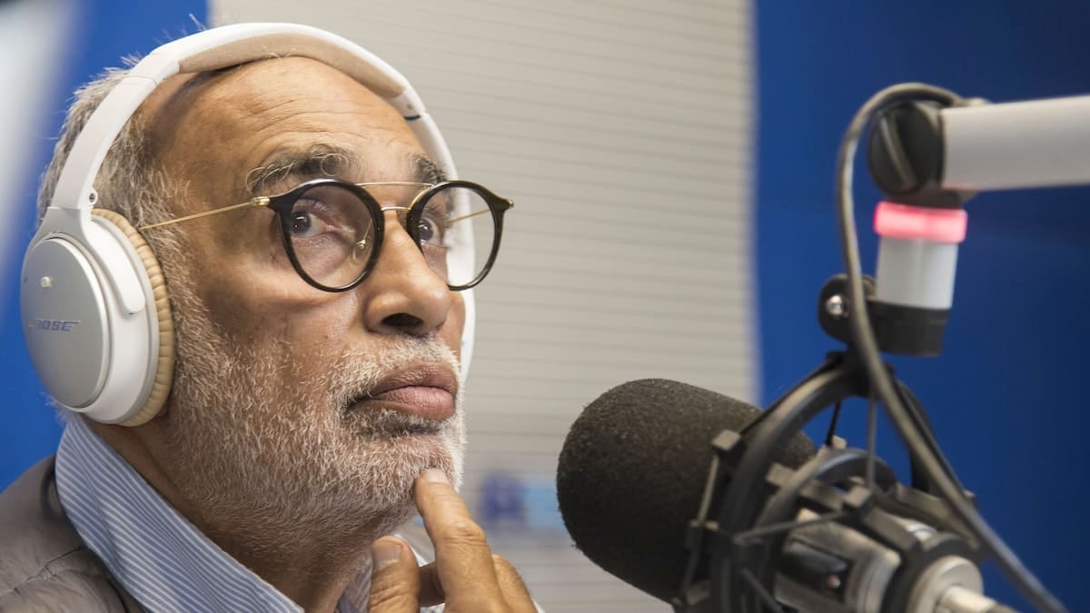 Se fue el Negro González Oro, la voz que amaneció quince años en la radio argentina