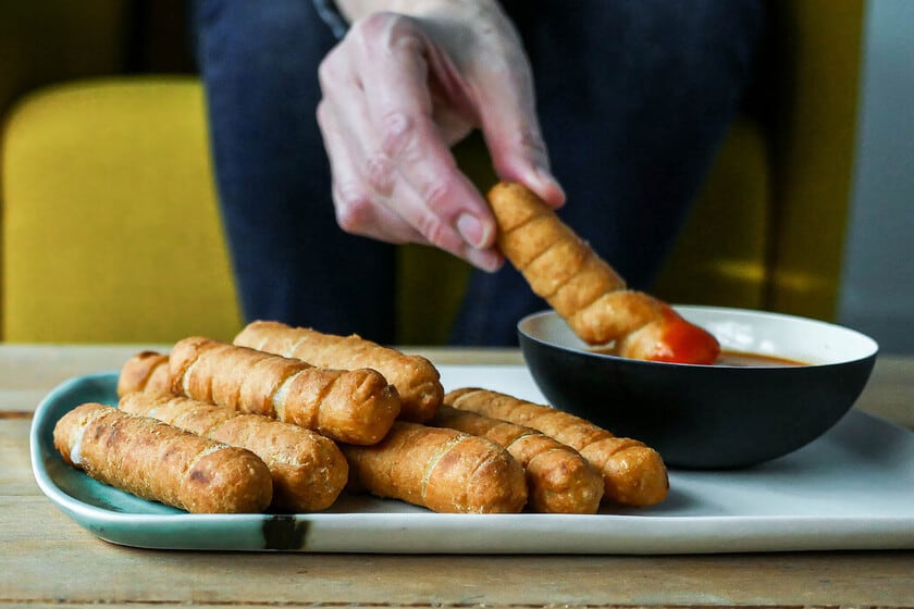 Tequeños caseros: la técnica venezolana para un aperitivo que se sostiene en el detalle del envoltorio y la fritura breve