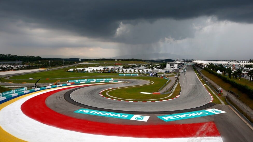 Russell se quedó con todo en Bakú y Colapinto se volvió con las manos vacías: ahora hay que mirar a Sepang
