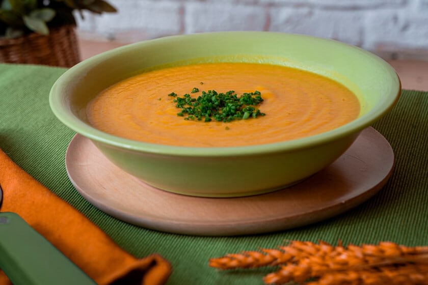 Puré de calabaza con base de cebolla y puerro: una preparación casera para servir como entrada o llevar al trabajo