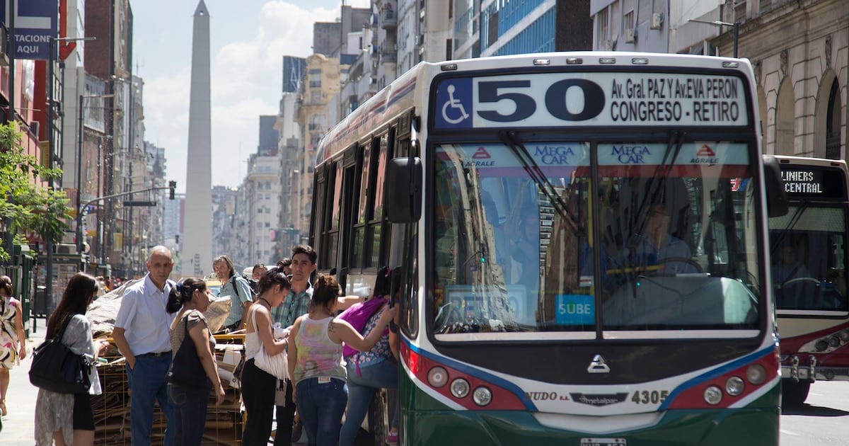 Desde el 1 de octubre, el boleto mínimo de colectivo en la Ciudad costará $920,48: cuánto saldrá cada viaje y cada peaje