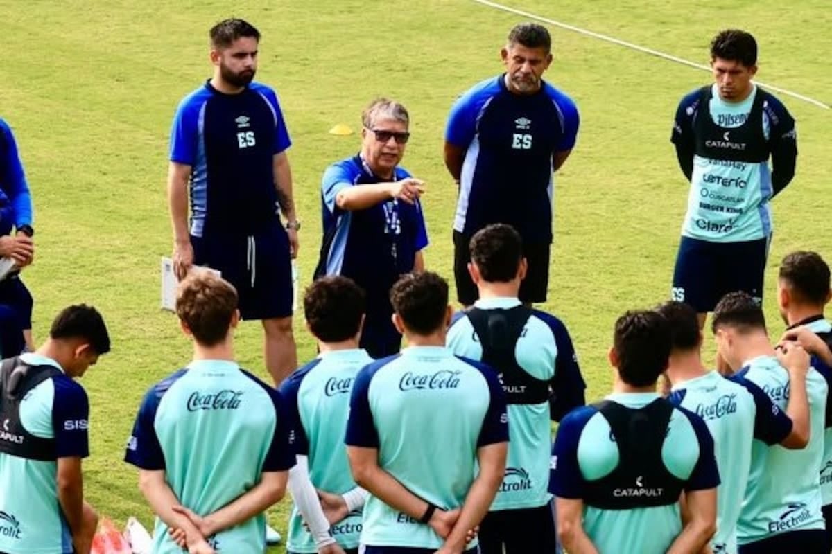 Seis goles en contra y el técnico pidiendo que lo rajen: El Salvador se juega todo con Bolillo Gómez todavía en el banco