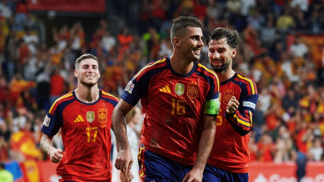 España sigue de racha: se floreó en el Tartiere y le pintó la cara a Chequia para mantener el invicto en la Nations League