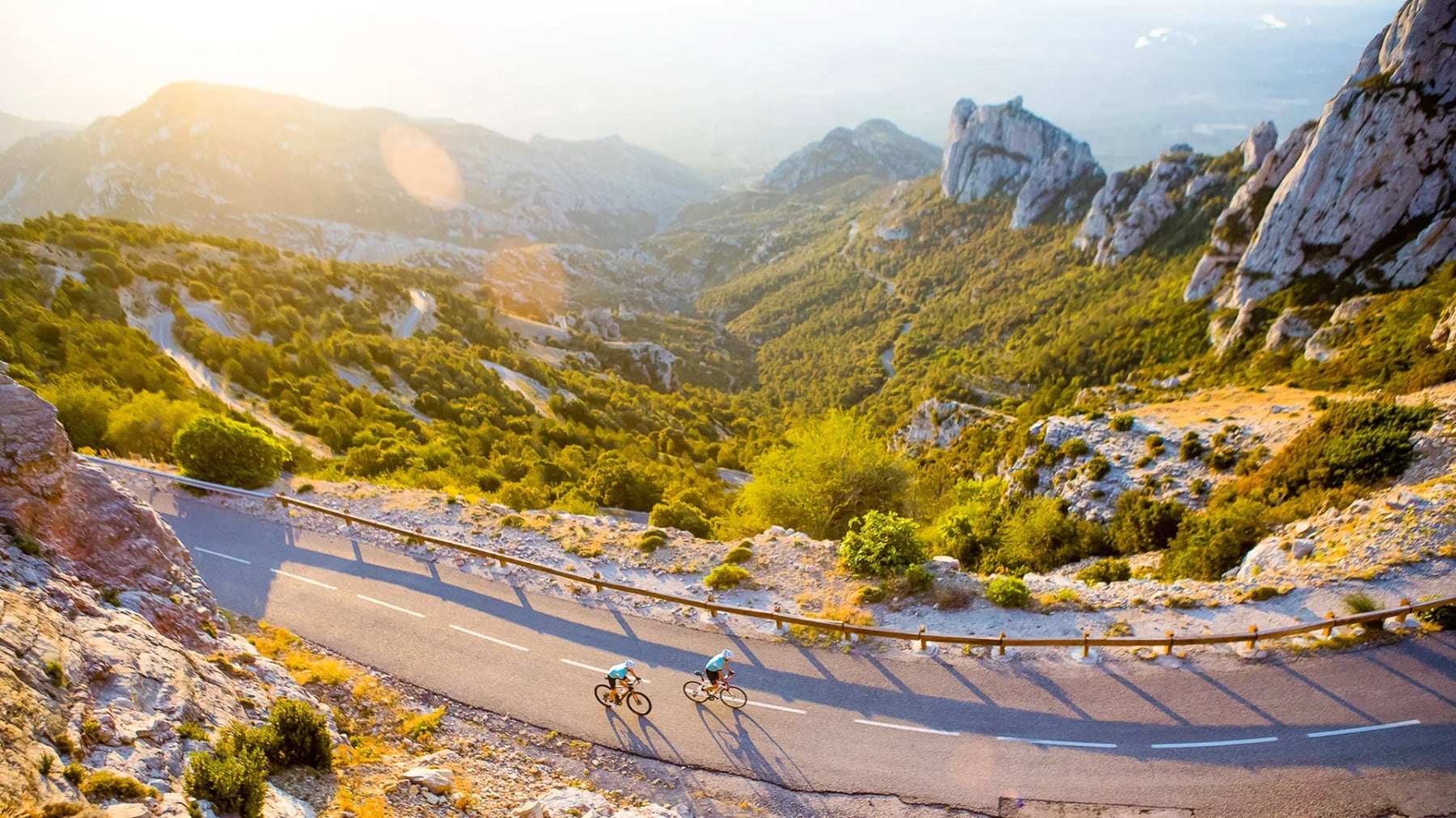 Un circuito de 2.000 kilómetros por Cataluña: de la costa romana a los valles pirenaicos en cinco tramos
