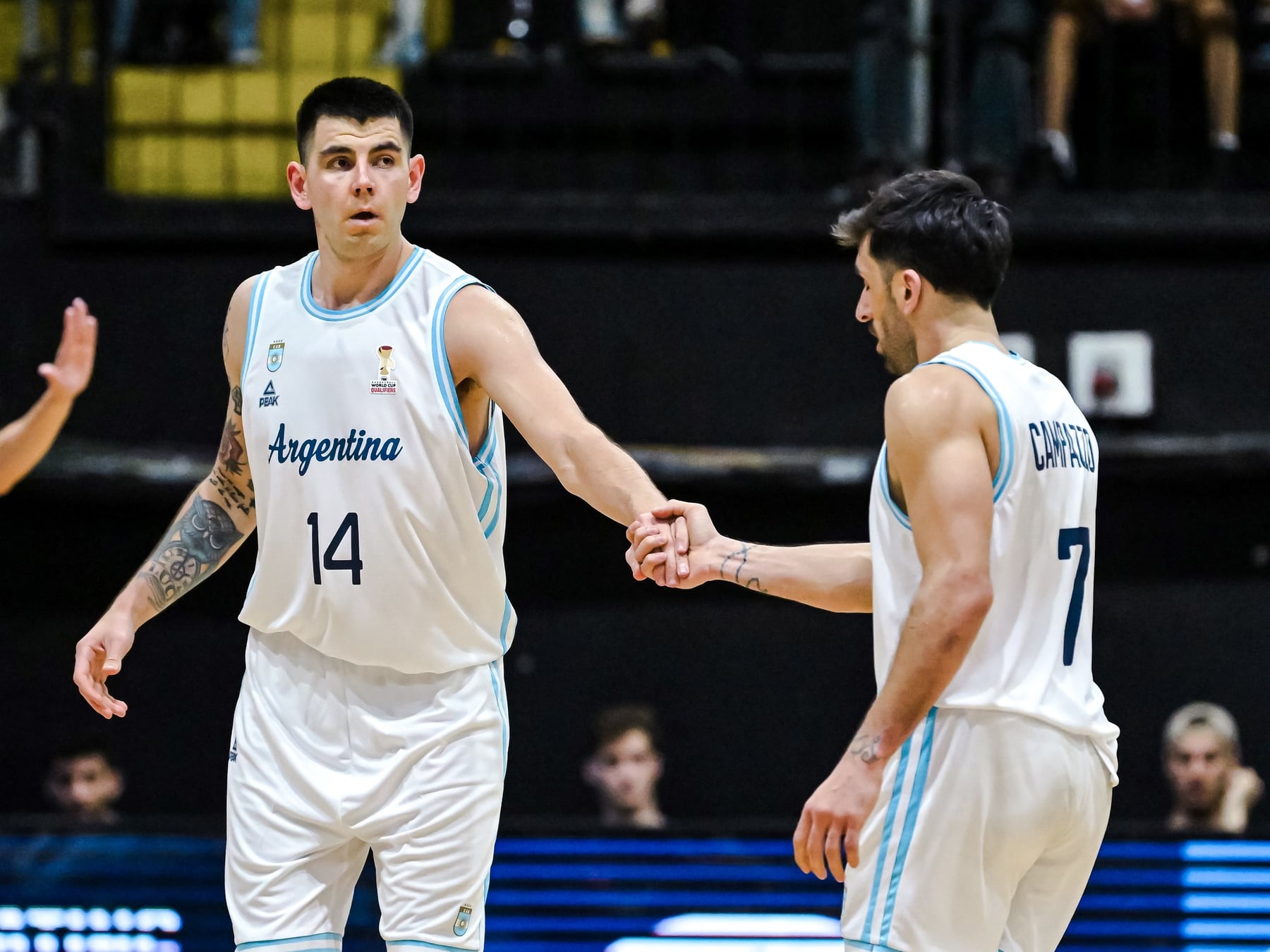 Deck enciende las alarmas en la Selección: el hombro lo complica justo cuando se viene la doble fecha clave