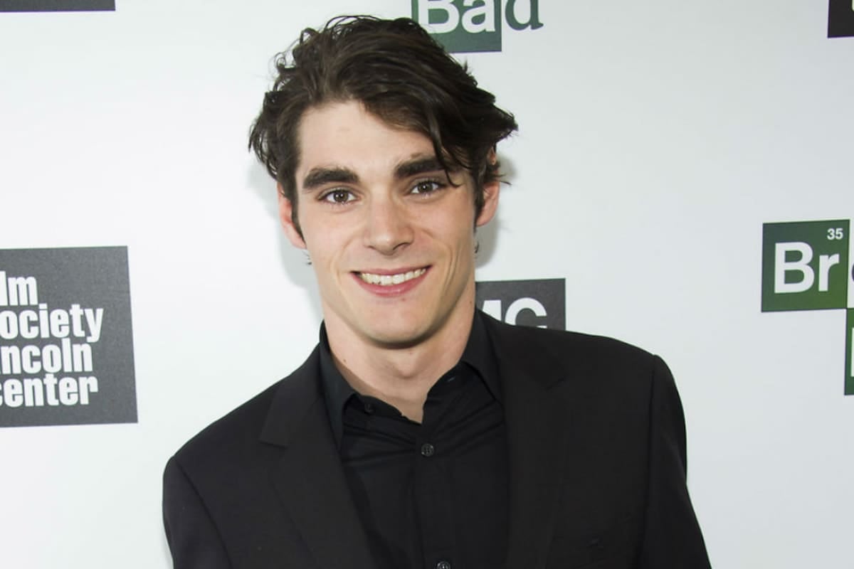 A los 34 años, se fue RJ Mitte: el actor que le puso cuerpo y verdad a la parálisis cerebral en la pantalla chica