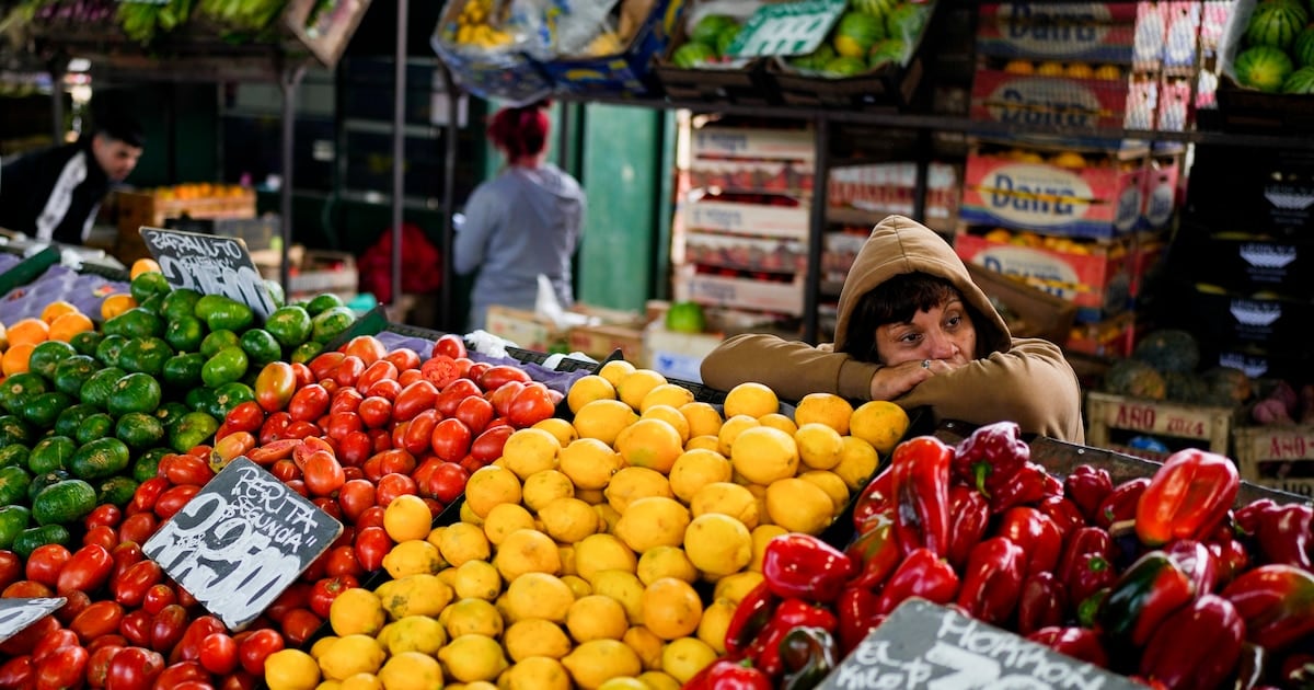 El tomate lideró los aumentos de septiembre y la lechuga trajo algo de alivio al bolsillo