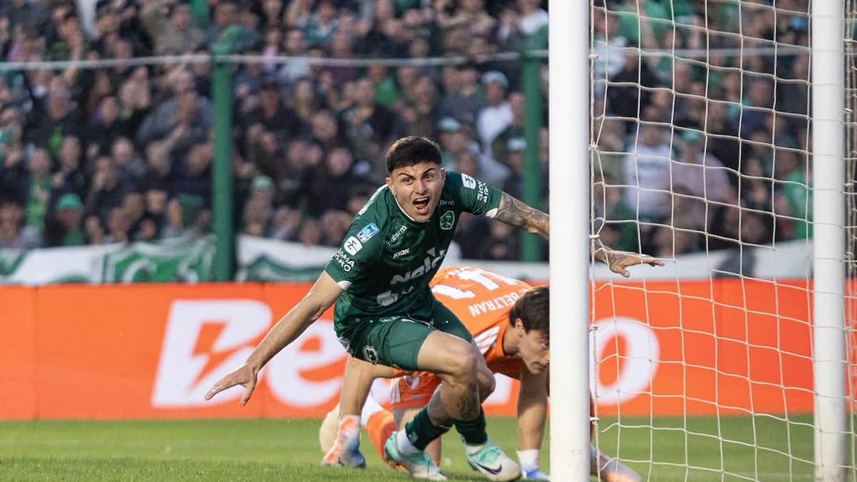 Sarmiento se da el gusto grande: le ganó a River en Junín y se mete de lleno en la pelea del Clausura