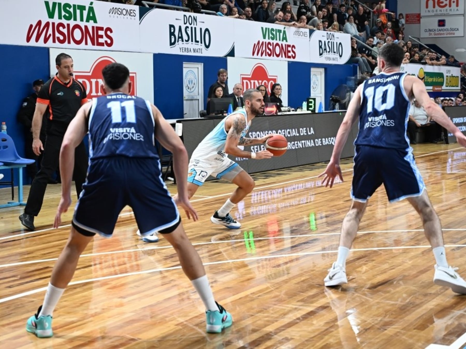 Racing de Chivilcoy se floreó en Misiones y dejó a Oberá con el pecho apretado