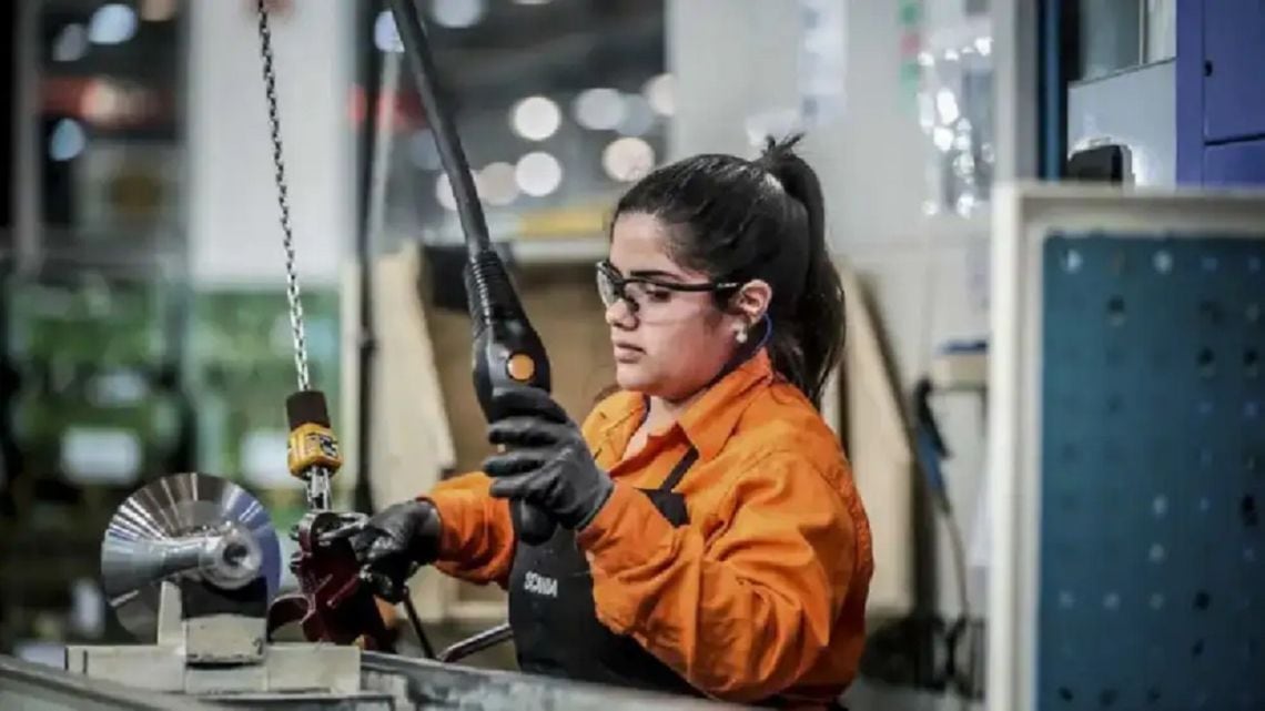 La actividad económica Solo avanzó 0,1% en agosto y_ARGS_