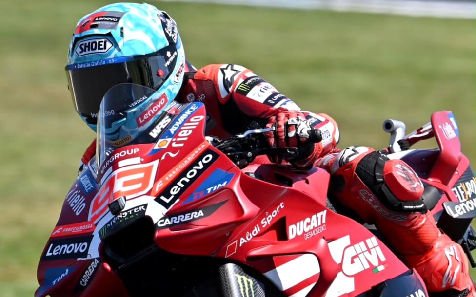 Márquez imposes en el ensayo inaugural de Phillip Island