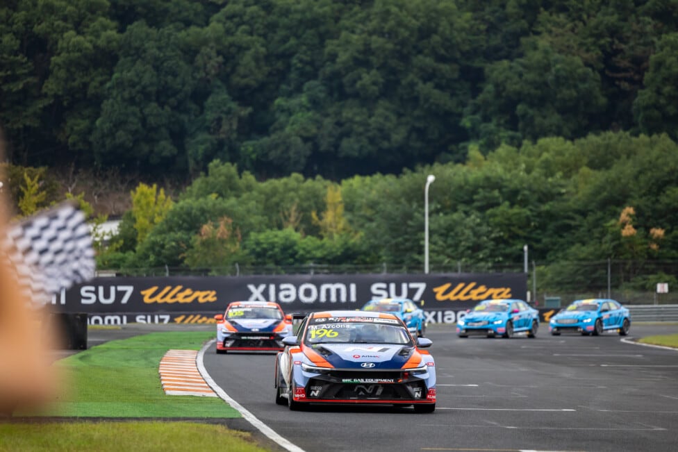Azcona leverages Zhejiang and takes a 33-point lead into the Macau finale